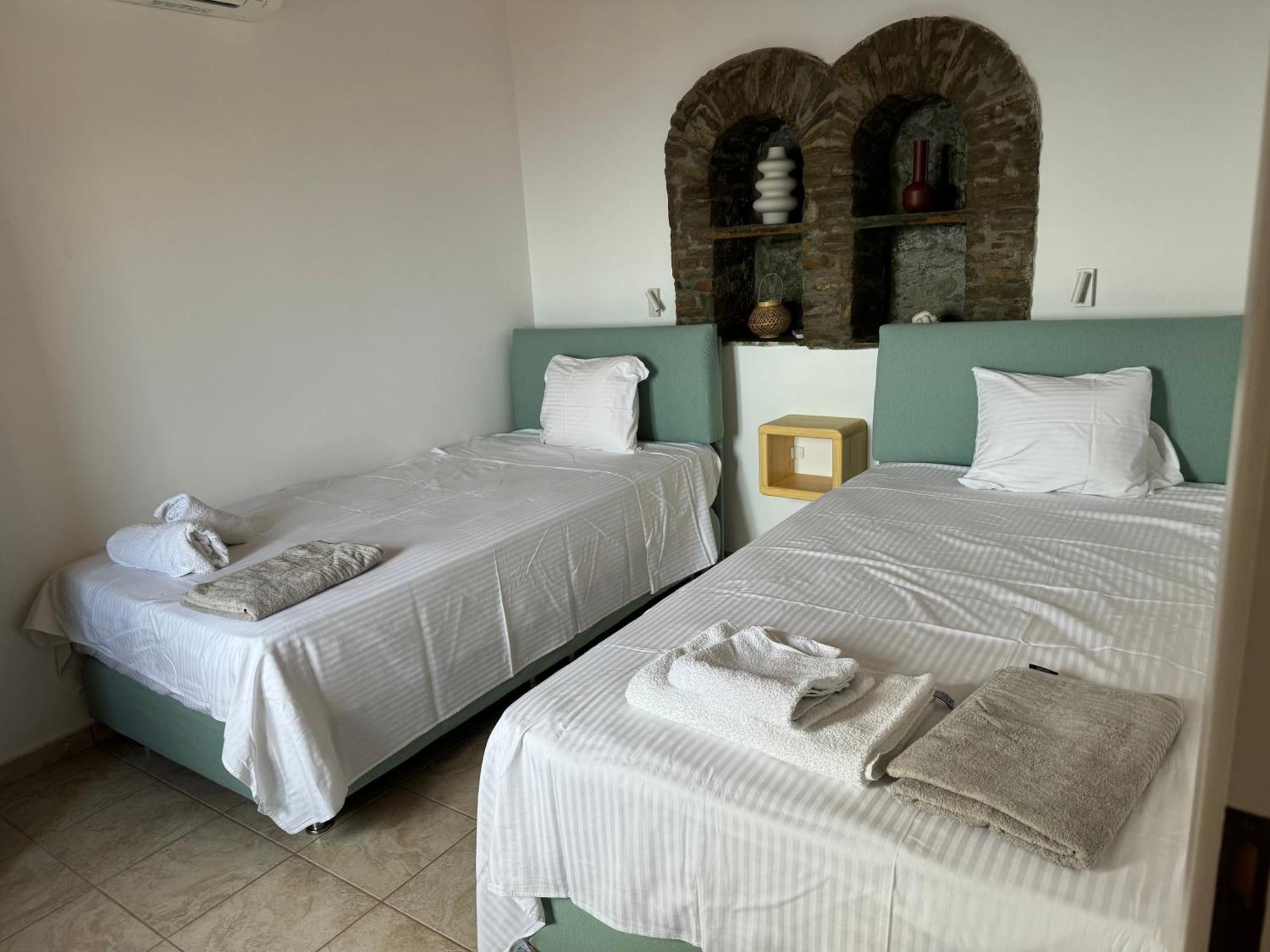 Andros Escape Condos Korthio Eksteriør billede